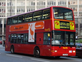 Double Floor Bus in London wallpaper